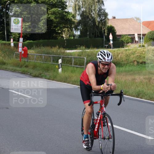 25.08.2024 - Elbe Triathlon Hamburg Fuchs,  Jonas http://msf.ph/oto/6855049 25.08.2024 10:04:57 Radfahren 460, 366, 517, 1851, 234 meine-sportfotos.de