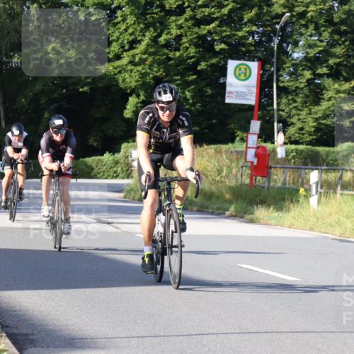 25.08.2024 - Elbe Triathlon Hamburg Fuchs,  Jonas http://msf.ph/oto/6855081 25.08.2024 09:18:11 Radfahren 391, 326, 107, 339, 234 meine-sportfotos.de
