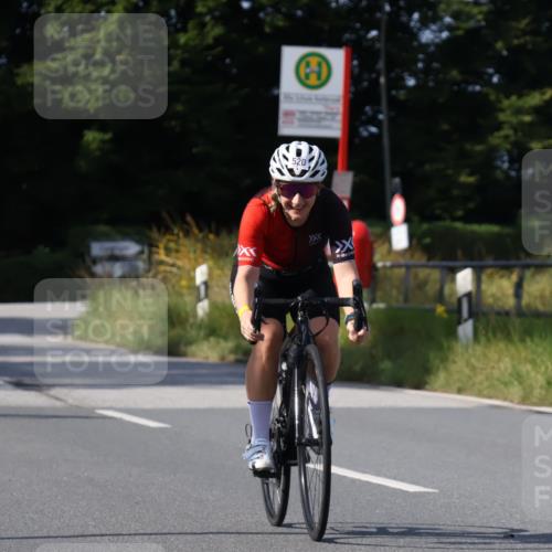 25.08.2024 - Elbe Triathlon Hamburg Fuchs,  Jonas http://msf.ph/oto/6855094 25.08.2024 10:38:00 Radfahren 760, 462, 520, 687, 631, 593 meine-sportfotos.de
