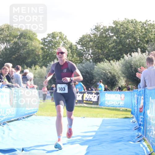 25.08.2024 - Elbe Triathlon Hamburg H.Heesch http://msf.ph/oto/6855096 25.08.2024 10:52:41 Ziel  meine-sportfotos.de