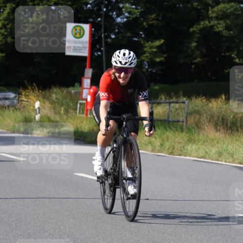 25.08.2024 - Elbe Triathlon Hamburg Fuchs,  Jonas http://msf.ph/oto/6855103 25.08.2024 10:38:00 Radfahren 760, 462, 520, 687, 631, 593 meine-sportfotos.de