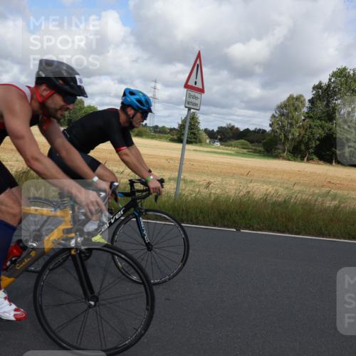 25.08.2024 - Elbe Triathlon Hamburg Fuchs,  Jonas http://msf.ph/oto/6855130 25.08.2024 10:05:04 Radfahren 366, 517, 1851, 234, 521 meine-sportfotos.de