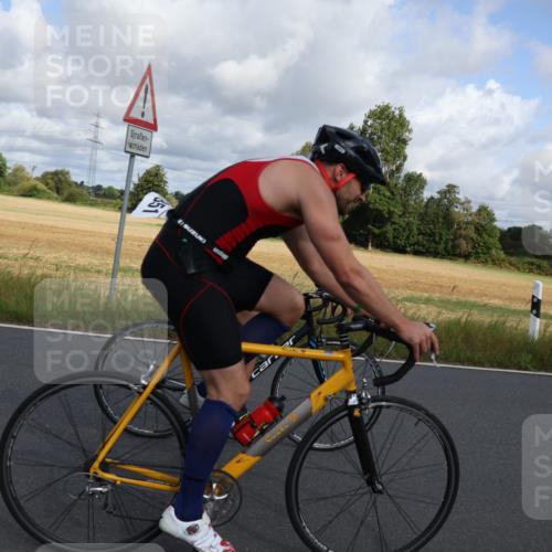 25.08.2024 - Elbe Triathlon Hamburg Fuchs,  Jonas http://msf.ph/oto/6855134 25.08.2024 10:05:04 Radfahren 366, 517, 1851, 234, 521 meine-sportfotos.de