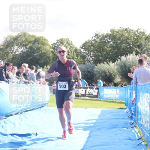 25.08.2024 - Elbe Triathlon Hamburg H.Heesch http://msf.ph/oto/6855137 25.08.2024 10:52:41 Ziel  meine-sportfotos.de