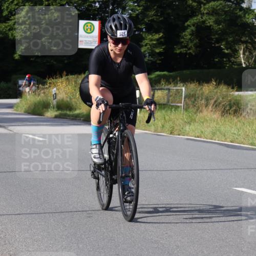 25.08.2024 - Elbe Triathlon Hamburg Fuchs,  Jonas http://msf.ph/oto/6855145 25.08.2024 10:05:11 Radfahren 521, 337 meine-sportfotos.de