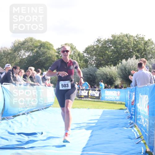 25.08.2024 - Elbe Triathlon Hamburg H.Heesch http://msf.ph/oto/6855160 25.08.2024 10:52:41 Ziel  meine-sportfotos.de