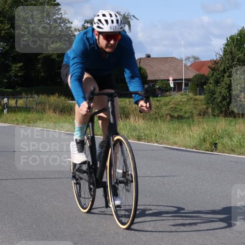 25.08.2024 - Elbe Triathlon Hamburg Fuchs,  Jonas http://msf.ph/oto/6855165 25.08.2024 10:38:04 Radfahren 520, 687, 631, 593 meine-sportfotos.de