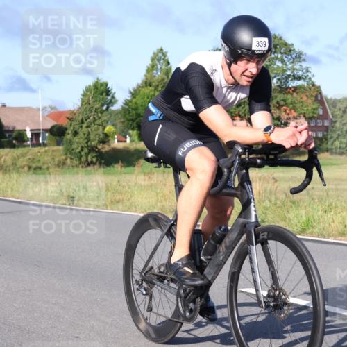 25.08.2024 - Elbe Triathlon Hamburg Fuchs,  Jonas http://msf.ph/oto/6855176 25.08.2024 09:18:14 Radfahren 391, 326, 107, 339, 234 meine-sportfotos.de