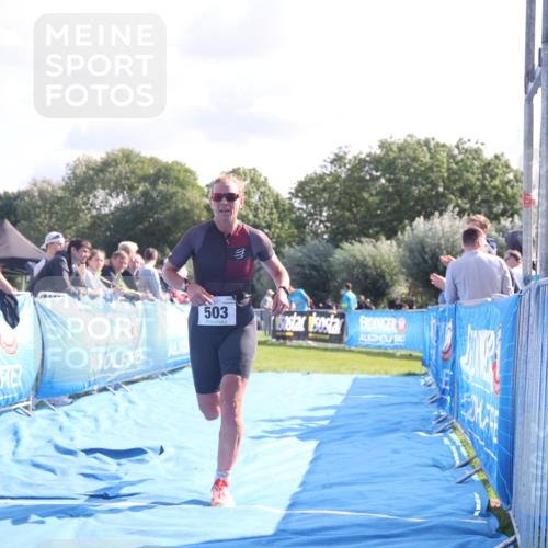 25.08.2024 - Elbe Triathlon Hamburg H.Heesch http://msf.ph/oto/6855179 25.08.2024 10:52:41 Ziel  meine-sportfotos.de