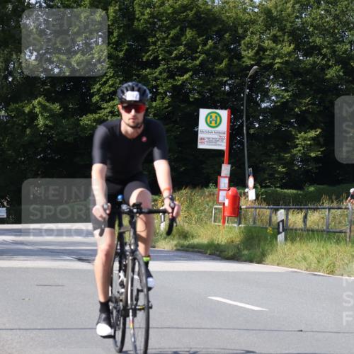 25.08.2024 - Elbe Triathlon Hamburg Fuchs,  Jonas http://msf.ph/oto/6855193 25.08.2024 10:38:07 Radfahren 687, 631, 593 meine-sportfotos.de