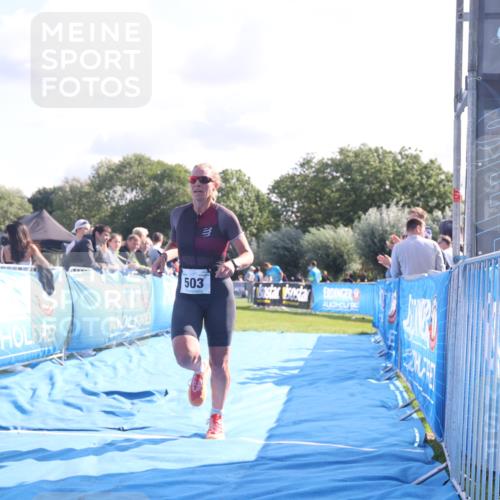 25.08.2024 - Elbe Triathlon Hamburg H.Heesch http://msf.ph/oto/6855201 25.08.2024 10:52:41 Ziel  meine-sportfotos.de