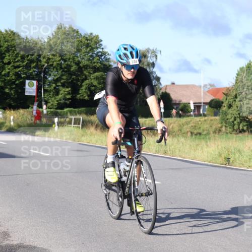 25.08.2024 - Elbe Triathlon Hamburg Fuchs,  Jonas http://msf.ph/oto/6855204 25.08.2024 09:18:16 Radfahren 326, 107, 339, 234, 325 meine-sportfotos.de