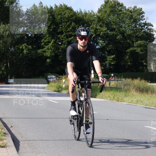 25.08.2024 - Elbe Triathlon Hamburg Fuchs,  Jonas http://msf.ph/oto/6855207 25.08.2024 10:38:07 Radfahren 687, 631, 593 meine-sportfotos.de