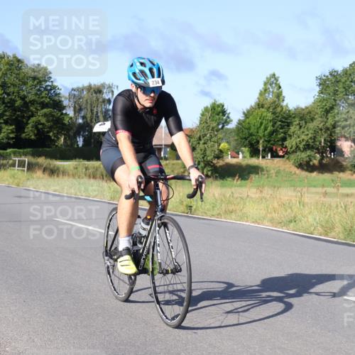 25.08.2024 - Elbe Triathlon Hamburg Fuchs,  Jonas http://msf.ph/oto/6855208 25.08.2024 09:18:16 Radfahren 326, 107, 339, 234, 325 meine-sportfotos.de