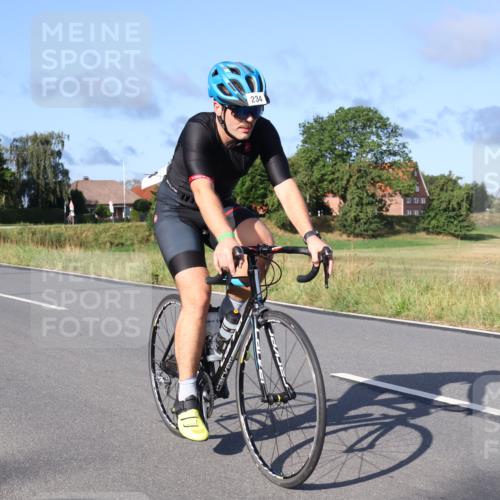 25.08.2024 - Elbe Triathlon Hamburg Fuchs,  Jonas http://msf.ph/oto/6855213 25.08.2024 09:18:16 Radfahren 326, 107, 339, 234, 325 meine-sportfotos.de