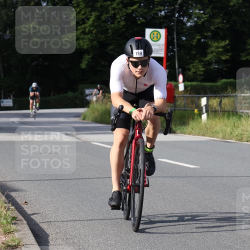 25.08.2024 - Elbe Triathlon Hamburg Fuchs,  Jonas http://msf.ph/oto/6855286 25.08.2024 10:05:34 Radfahren 199, 344, 397 meine-sportfotos.de