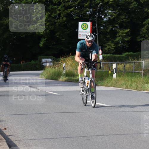 25.08.2024 - Elbe Triathlon Hamburg Fuchs,  Jonas http://msf.ph/oto/6855331 25.08.2024 10:05:38 Radfahren 199, 344, 397, 340, 357, 526 meine-sportfotos.de