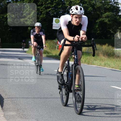25.08.2024 - Elbe Triathlon Hamburg Fuchs,  Jonas http://msf.ph/oto/6855350 25.08.2024 10:38:30 Radfahren 487, 570, 750, 635, 538, 637 meine-sportfotos.de