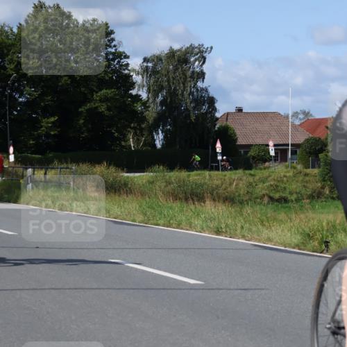 25.08.2024 - Elbe Triathlon Hamburg Fuchs,  Jonas http://msf.ph/oto/6855401 25.08.2024 10:38:32 Radfahren 570, 750, 635, 538, 637, 1429, 517 meine-sportfotos.de