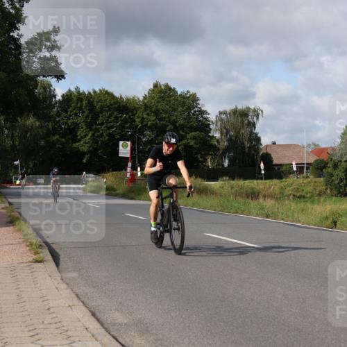 25.08.2024 - Elbe Triathlon Hamburg Fuchs,  Jonas http://msf.ph/oto/6855435 25.08.2024 10:05:43 Radfahren 344, 397, 340, 357, 526, 304, 349 meine-sportfotos.de