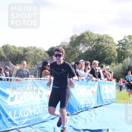 25.08.2024 - Elbe Triathlon Hamburg H.Heesch http://msf.ph/oto/6855439 25.08.2024 10:52:52 Ziel 130, 168 meine-sportfotos.de