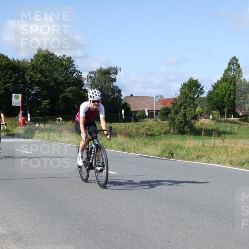 25.08.2024 - Elbe Triathlon Hamburg Fuchs,  Jonas http://msf.ph/oto/6855454 25.08.2024 10:38:34 Radfahren 570, 750, 635, 538, 637, 1429, 517, 662 meine-sportfotos.de