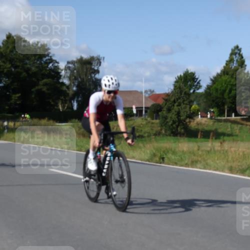 25.08.2024 - Elbe Triathlon Hamburg Fuchs,  Jonas http://msf.ph/oto/6855458 25.08.2024 10:38:34 Radfahren 570, 750, 635, 538, 637, 1429, 517, 662 meine-sportfotos.de