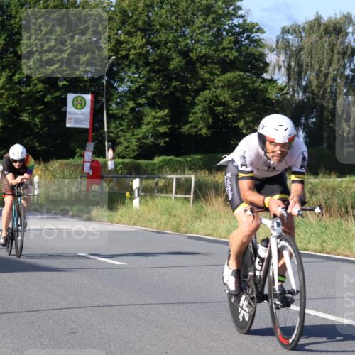 25.08.2024 - Elbe Triathlon Hamburg Fuchs,  Jonas http://msf.ph/oto/6855461 25.08.2024 09:18:36 Radfahren 119, 228, 73, 50, 242 meine-sportfotos.de