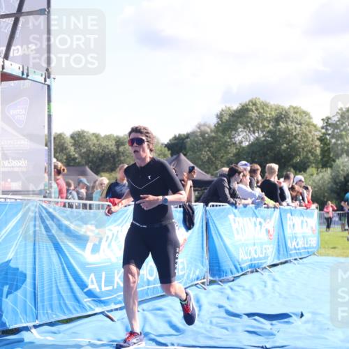 25.08.2024 - Elbe Triathlon Hamburg H.Heesch http://msf.ph/oto/6855487 25.08.2024 10:52:53 Ziel 130, 168 meine-sportfotos.de