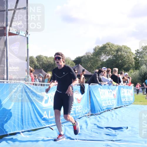 25.08.2024 - Elbe Triathlon Hamburg H.Heesch http://msf.ph/oto/6855497 25.08.2024 10:52:53 Ziel 130, 168 meine-sportfotos.de