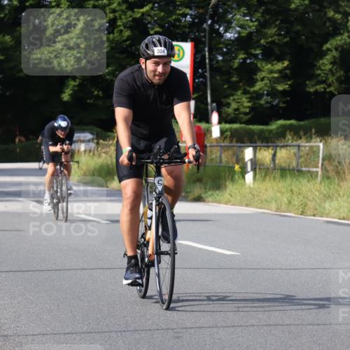 25.08.2024 - Elbe Triathlon Hamburg Fuchs,  Jonas http://msf.ph/oto/6855501 25.08.2024 10:05:49 Radfahren 526, 304, 349, 538, 219 meine-sportfotos.de