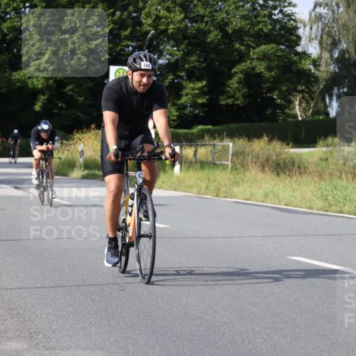 25.08.2024 - Elbe Triathlon Hamburg Fuchs,  Jonas http://msf.ph/oto/6855502 25.08.2024 10:05:49 Radfahren 526, 304, 349, 538, 219 meine-sportfotos.de