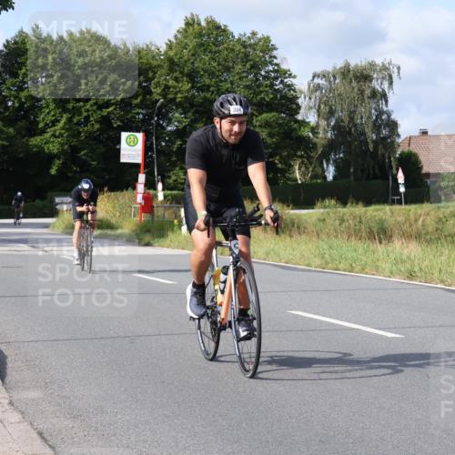 25.08.2024 - Elbe Triathlon Hamburg Fuchs,  Jonas http://msf.ph/oto/6855513 25.08.2024 10:05:49 Radfahren 526, 304, 349, 538, 219 meine-sportfotos.de