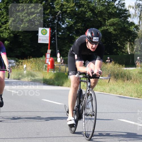 25.08.2024 - Elbe Triathlon Hamburg Fuchs,  Jonas http://msf.ph/oto/6855521 25.08.2024 10:38:37 Radfahren 750, 635, 538, 637, 1429, 517, 662, 796 meine-sportfotos.de