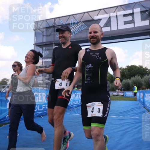 25.08.2024 - Elbe Triathlon Hamburg H.Heesch http://msf.ph/oto/6855524 25.08.2024 16:07:45 Ziel  meine-sportfotos.de