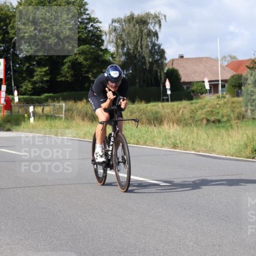 25.08.2024 - Elbe Triathlon Hamburg Fuchs,  Jonas http://msf.ph/oto/6855525 25.08.2024 10:05:50 Radfahren 526, 304, 349, 538, 219 meine-sportfotos.de