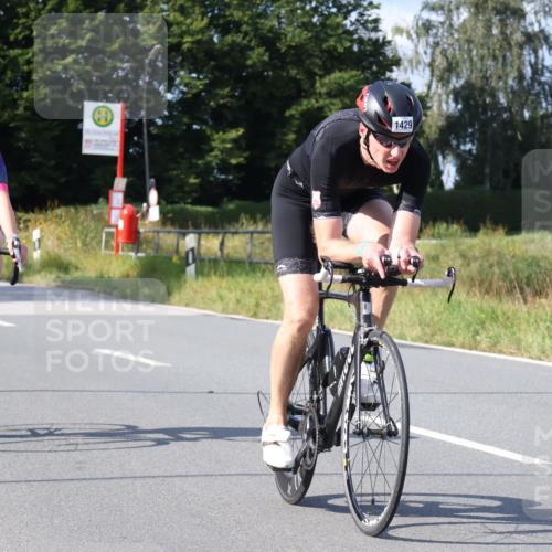 25.08.2024 - Elbe Triathlon Hamburg Fuchs,  Jonas http://msf.ph/oto/6855530 25.08.2024 10:38:38 Radfahren 635, 538, 637, 1429, 517, 662, 796 meine-sportfotos.de