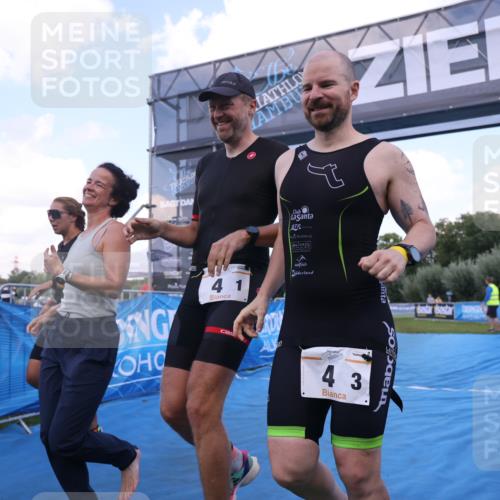 25.08.2024 - Elbe Triathlon Hamburg H.Heesch http://msf.ph/oto/6855534 25.08.2024 16:07:45 Ziel  meine-sportfotos.de