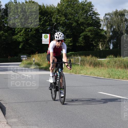25.08.2024 - Elbe Triathlon Hamburg Fuchs,  Jonas http://msf.ph/oto/6855549 25.08.2024 10:05:52 Radfahren 304, 349, 538, 219 meine-sportfotos.de