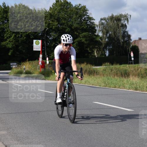 25.08.2024 - Elbe Triathlon Hamburg Fuchs,  Jonas http://msf.ph/oto/6855560 25.08.2024 10:05:52 Radfahren 304, 349, 538, 219 meine-sportfotos.de