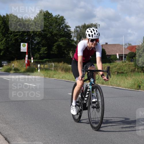 25.08.2024 - Elbe Triathlon Hamburg Fuchs,  Jonas http://msf.ph/oto/6855574 25.08.2024 10:05:52 Radfahren 304, 349, 538, 219 meine-sportfotos.de