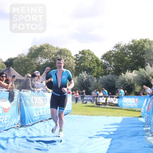25.08.2024 - Elbe Triathlon Hamburg H.Heesch http://msf.ph/oto/6855581 25.08.2024 10:52:56 Ziel 130, 168 meine-sportfotos.de