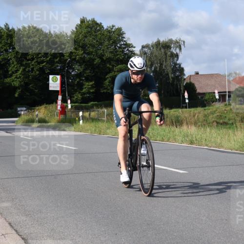 25.08.2024 - Elbe Triathlon Hamburg Fuchs,  Jonas http://msf.ph/oto/6855625 25.08.2024 10:05:56 Radfahren 538, 219 meine-sportfotos.de
