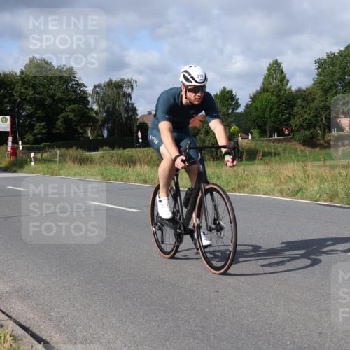 25.08.2024 - Elbe Triathlon Hamburg Fuchs,  Jonas http://msf.ph/oto/6855640 25.08.2024 10:05:56 Radfahren 538, 219 meine-sportfotos.de
