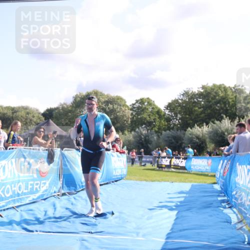 25.08.2024 - Elbe Triathlon Hamburg H.Heesch http://msf.ph/oto/6855641 25.08.2024 10:52:57 Ziel 130, 168 meine-sportfotos.de