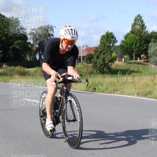 25.08.2024 - Elbe Triathlon Hamburg Fuchs,  Jonas http://msf.ph/oto/6855655 25.08.2024 10:38:43 Radfahren 1429, 517, 662, 796, 455, 656, 588 meine-sportfotos.de