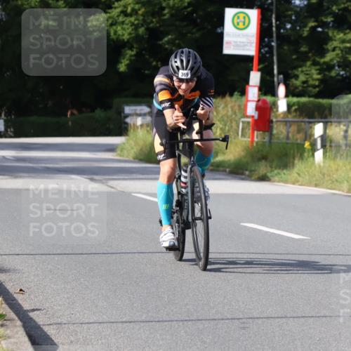 25.08.2024 - Elbe Triathlon Hamburg Fuchs,  Jonas http://msf.ph/oto/6855666 25.08.2024 10:06:13 Radfahren 369, 472, 509 meine-sportfotos.de