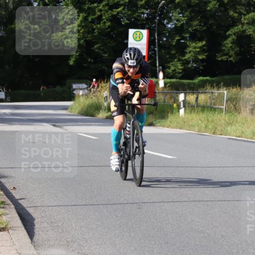 25.08.2024 - Elbe Triathlon Hamburg Fuchs,  Jonas http://msf.ph/oto/6855671 25.08.2024 10:06:14 Radfahren 369, 472, 509 meine-sportfotos.de