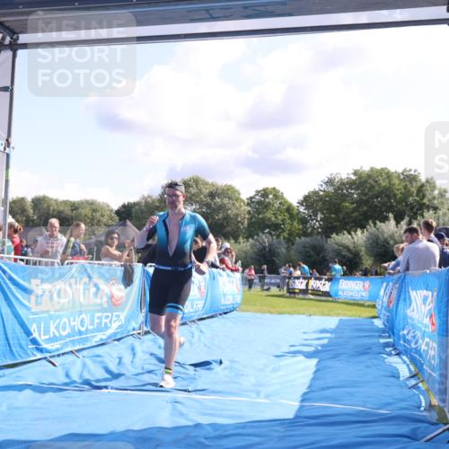 25.08.2024 - Elbe Triathlon Hamburg H.Heesch http://msf.ph/oto/6855689 25.08.2024 10:52:57 Ziel 130, 168 meine-sportfotos.de