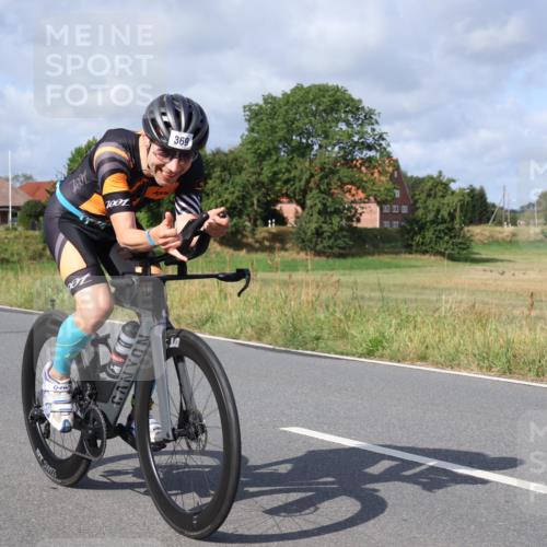 25.08.2024 - Elbe Triathlon Hamburg Fuchs,  Jonas http://msf.ph/oto/6855722 25.08.2024 10:06:15 Radfahren 369, 472, 509 meine-sportfotos.de